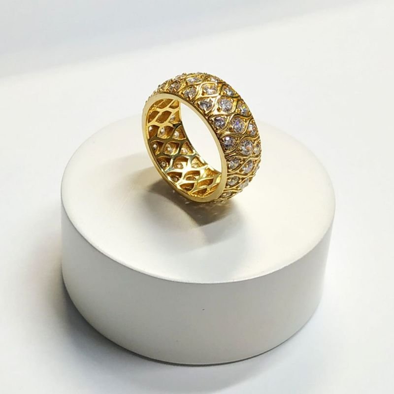 Anel Cravejado de Corações Banhado a Ouro 18k