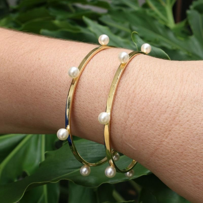 Bracelete Liso com Pérola com Pérola Banhado a Ouro 18k