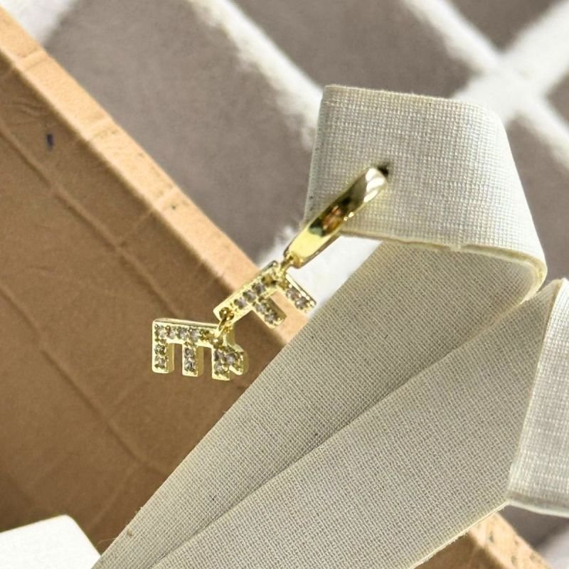 Brinco Cravejado Banhado a Ouro 18k