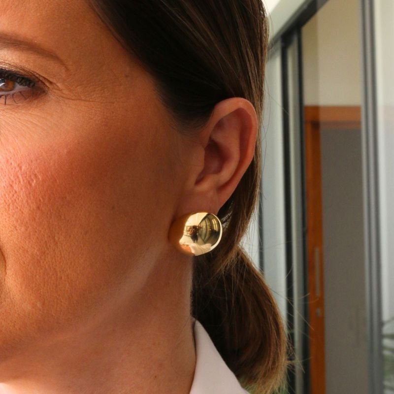 Brinco de Bola Lisa Banhado a Ouro 18k