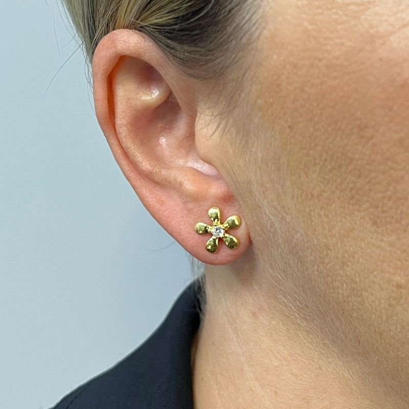 Brinco de Flor com Zircônia Banhado a Ouro 18k