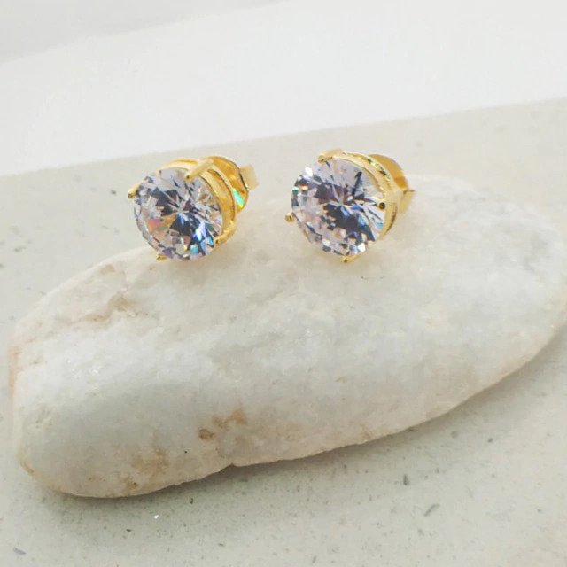 Brinco Ponto de Luz Banhado a Ouro 18k