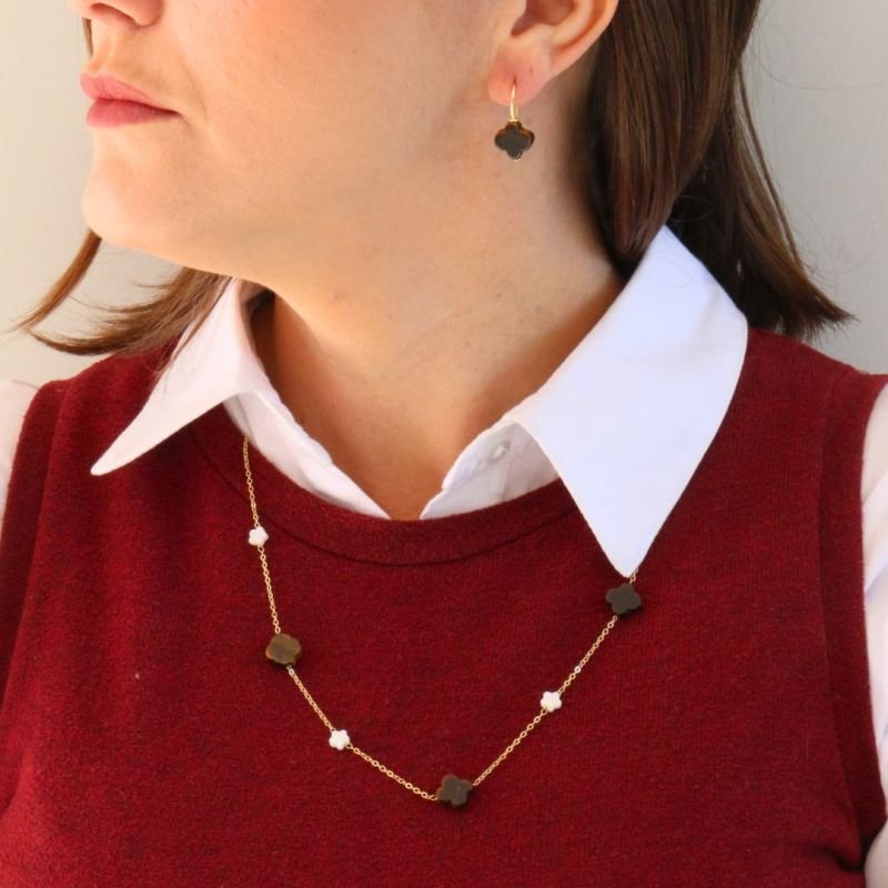 Colar com Trevo de Pedra Banhado a Ouro 18k