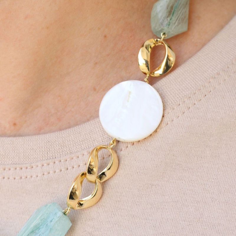 Colar de Cristal Verde com Elo Banhado a Ouro 18k
