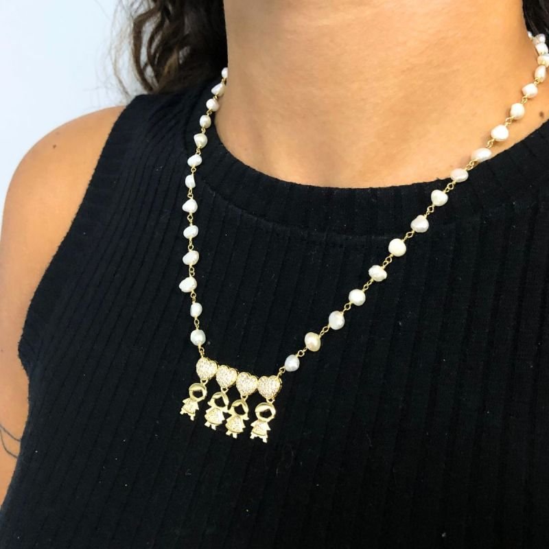 Colar de Pérola com 4 Filhos Banhado a Ouro 18k